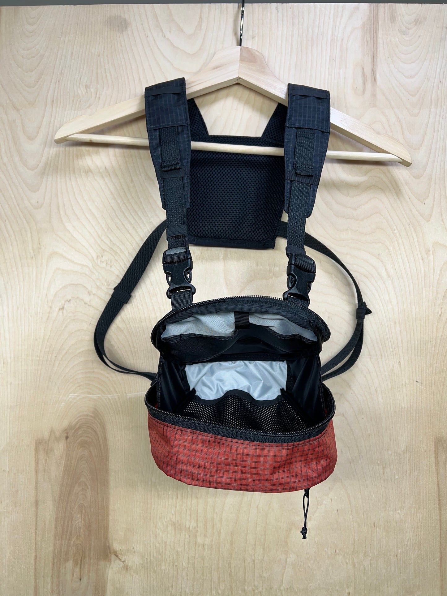Chest Pack - Dark Chili