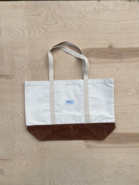 Medium Canvas Tote - Brown